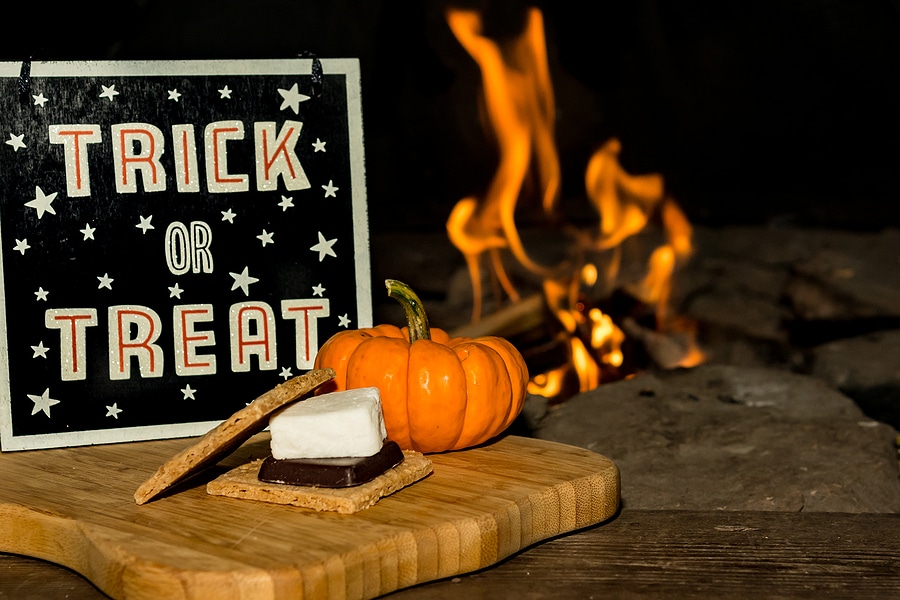 Hosting a Halloween RV Campfire Party: Treats and Spooky Fun
